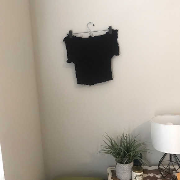 American Threads Off The Shoulder Crinkle Top - Picture 3 of 3